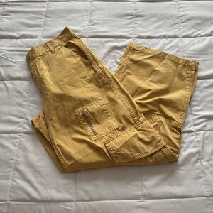 BDG Wide Leg Cargo Pants Size 4 NWOT